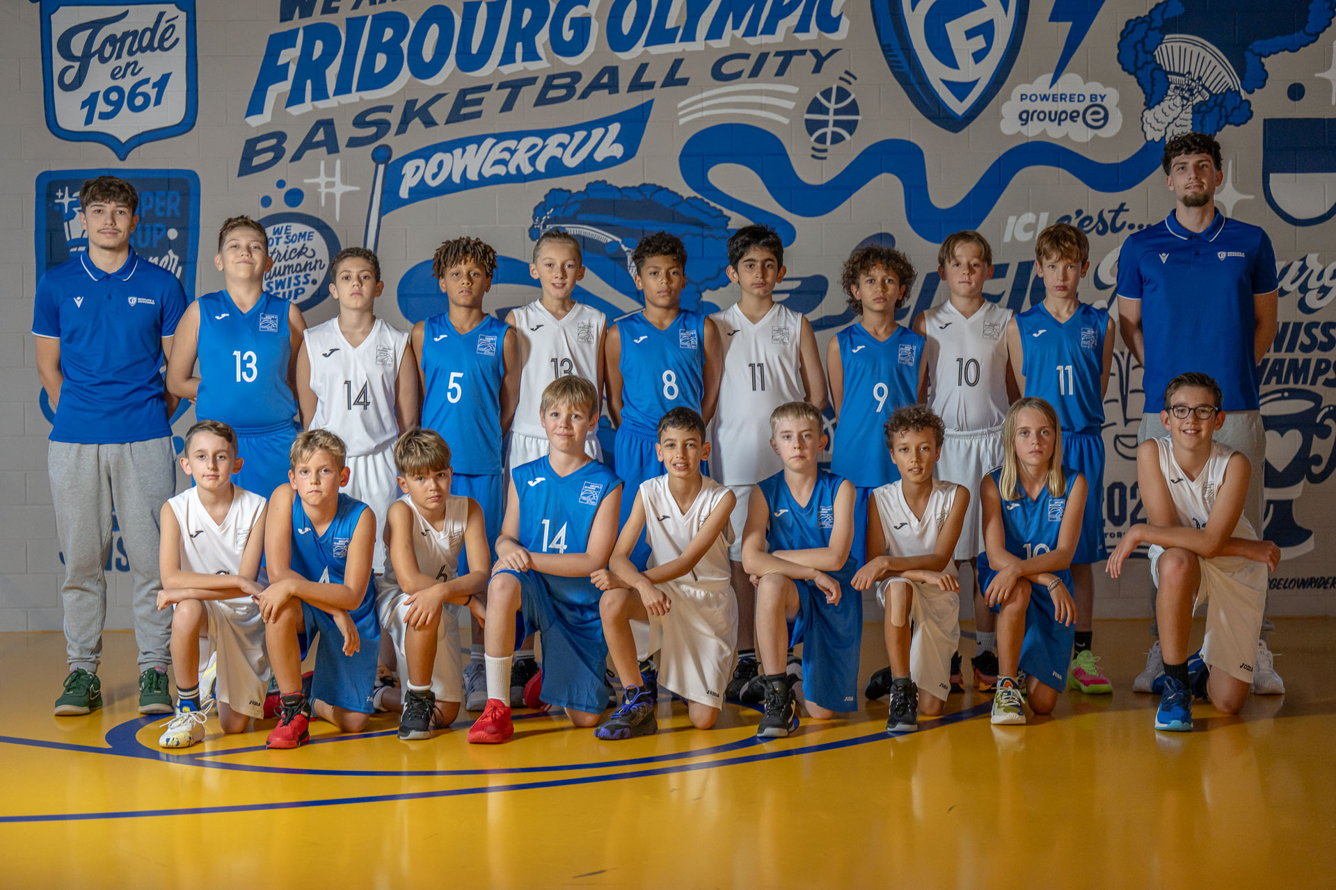 U12